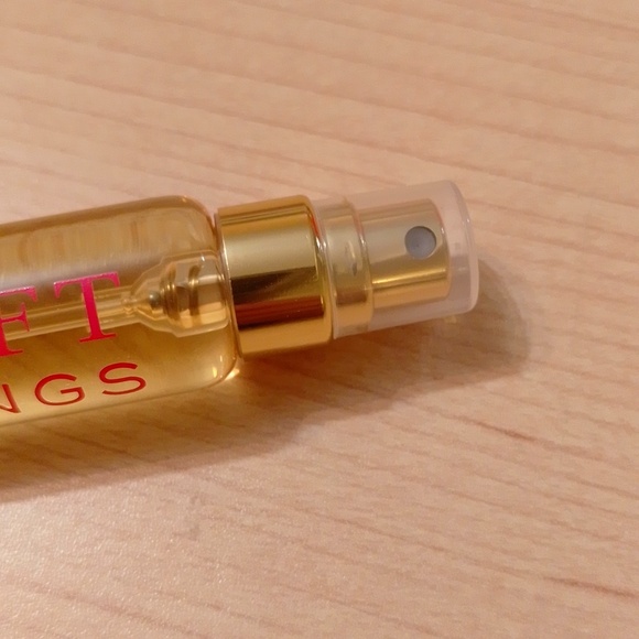 🆕 Taylor Swift Incredible Things 15ml Purse Spray - Picture 2 of 3